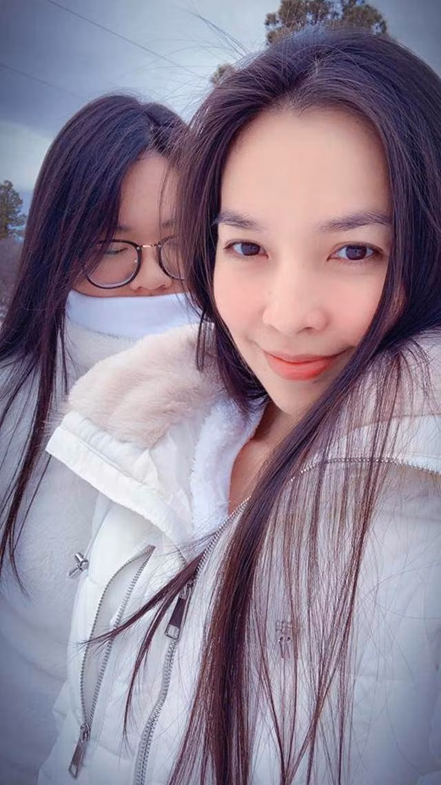 Con gái Hiền Thục 17 tuổi cao như người mẫu, “xinh chẳng thua mẹ“ ảnh 2