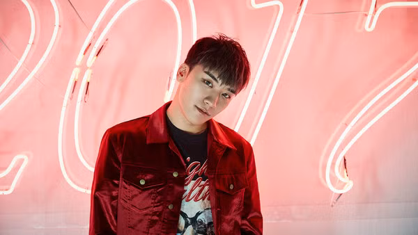 Kênh Youtube và Fanpage triệu like của Seungri đã biến mất, fan tranh cãi có đáng tiếc hay không?