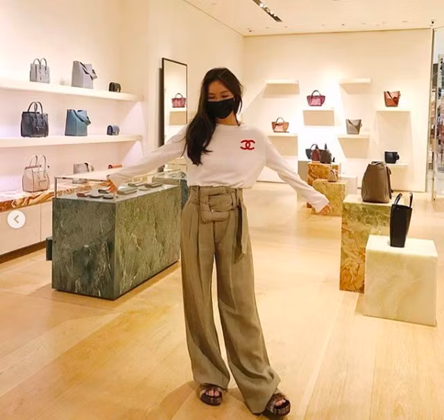 Chân dung ái nữ tỉ phú Singapore xinh đẹp, được ví như yêu nữ hàng hiệu - 4