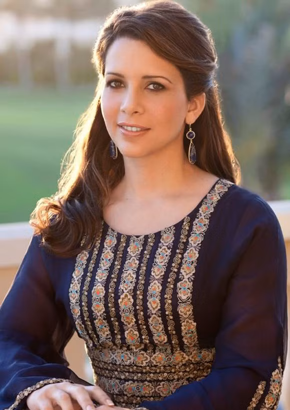 Công chúa Haya bint Al Hussein, 45 tuổi, là con gái Vua Hussein của Jordan với người vợ thứ ba, Hoàng hậu Alia.