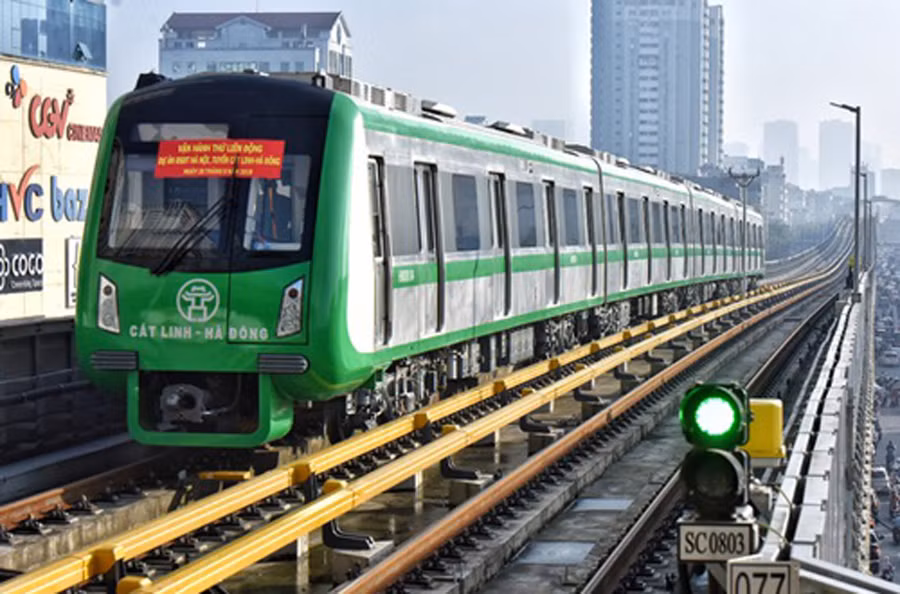 Tuyến đường sắt Cát Linh - Hà Đông đang trong giai đoạn chạy thử. (Ảnh: Giang Huy)