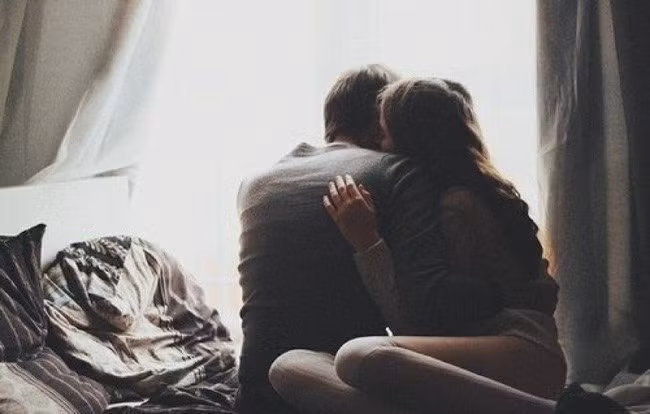 Mẹ chồng tương lai gọi đến xem phòng tân hôn, vừa mở cửa cô dâu "sốc" nói không nên lời