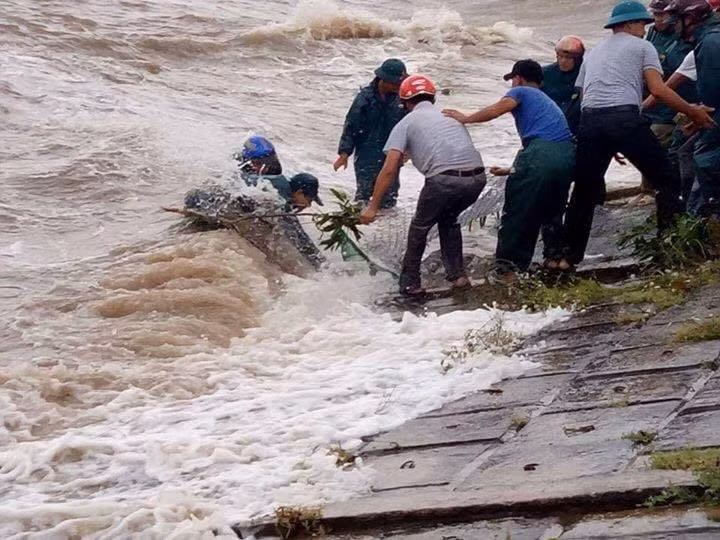 Nghệ An: Nhìn lại những hình ảnh khủng khiếp do cơn bão số 10 để lại