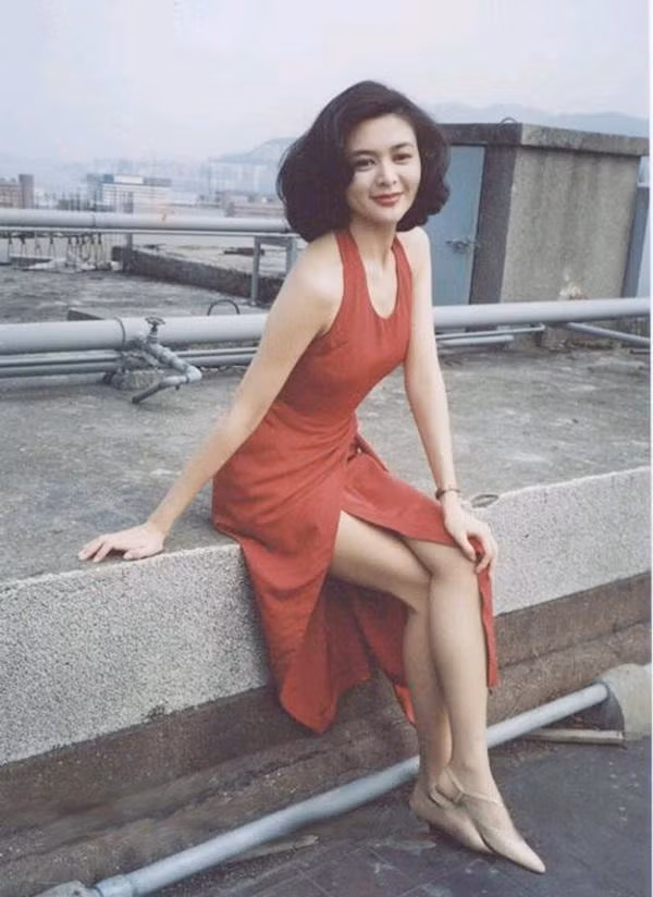 Nỗi tủi nhục lấy chồng giàu của mỹ nhân đẹp nhất Hong Kong được Lưu Đức Hoa tỏ tình ảnh 2 my nhan dep nhat hong kong duoc luu duc hoa to tinh va noi tui nhuc lay chong giau - 4