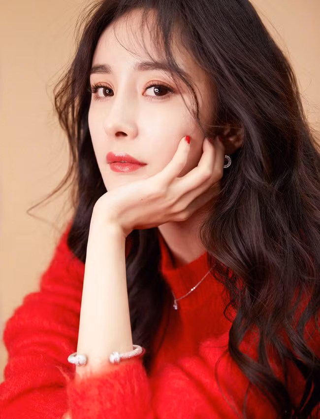 Sau ồn ào ly hôn Lưu Khải Uy, Dương Mịch bất ngờ bị người yêu cũ tố phụ bạc, là tiểu tam - Ảnh 2. Sau ồn ào ly hôn Lưu Khải Uy, Dương Mịch bất ngờ bị người yêu cũ tố phụ bạc, là tiểu tam - Ảnh 2.