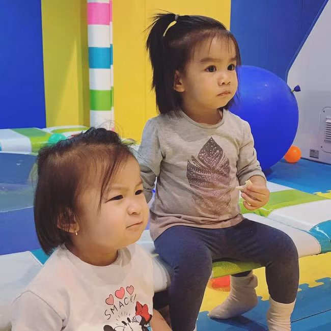 Lần đầu về Việt Nam, con gái Lam Trường bất ngờ bám dính lấy người đàn ông chứ không phải bố - Ảnh 6. Lần đầu về Việt Nam, con gái Lam Trường bất ngờ bám dính lấy người đàn ông chứ không phải bố - Ảnh 6.