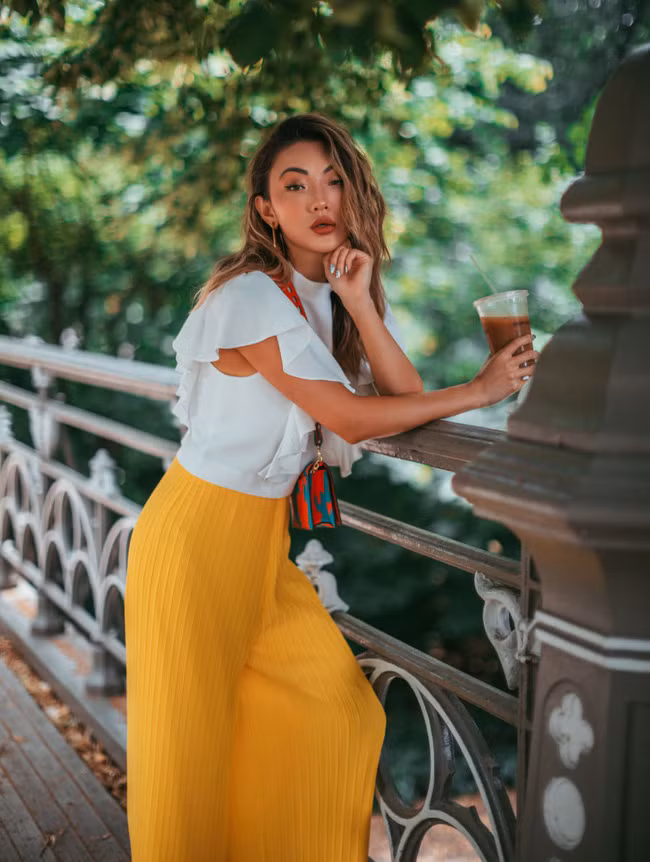 5 nguyên tắc chọn trang phục chị em cần khắc cốt ghi tâm để tránh trở nên kém sang trong mắt người khác - Ảnh 2. 5 nguyên tắc chọn trang phục chị em cần khắc cốt ghi tâm để tránh trở nên kém sang trong mắt người khác - Ảnh 2.