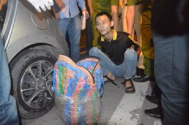 goi 'qua que' chet nguoi tren chiec xe hop chuyen ve ha noi - 2