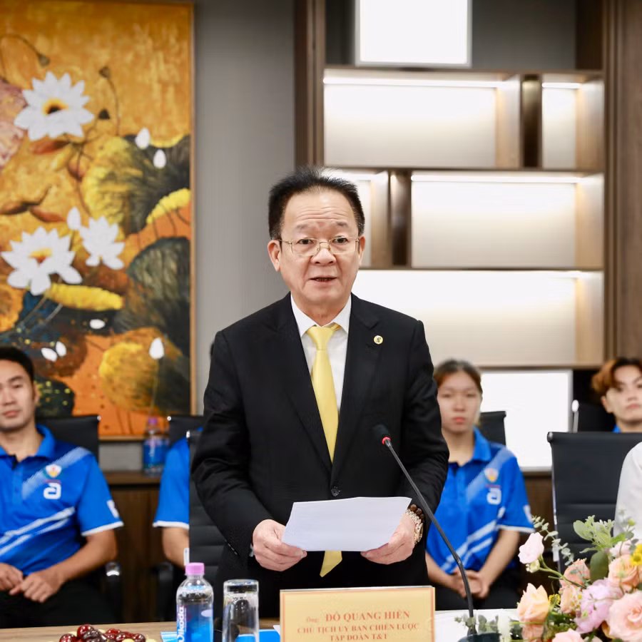 Ông Đỗ Quang Hiển – Nhà sáng lập, Chủ tịch Ủy ban chiến lược Tập đoàn T&T Group phát biểu tại sự kiện. Ông Đỗ Quang Hiển – Nhà sáng lập, Chủ tịch Ủy ban chiến lược Tập đoàn T&T Group phát biểu tại sự kiện.