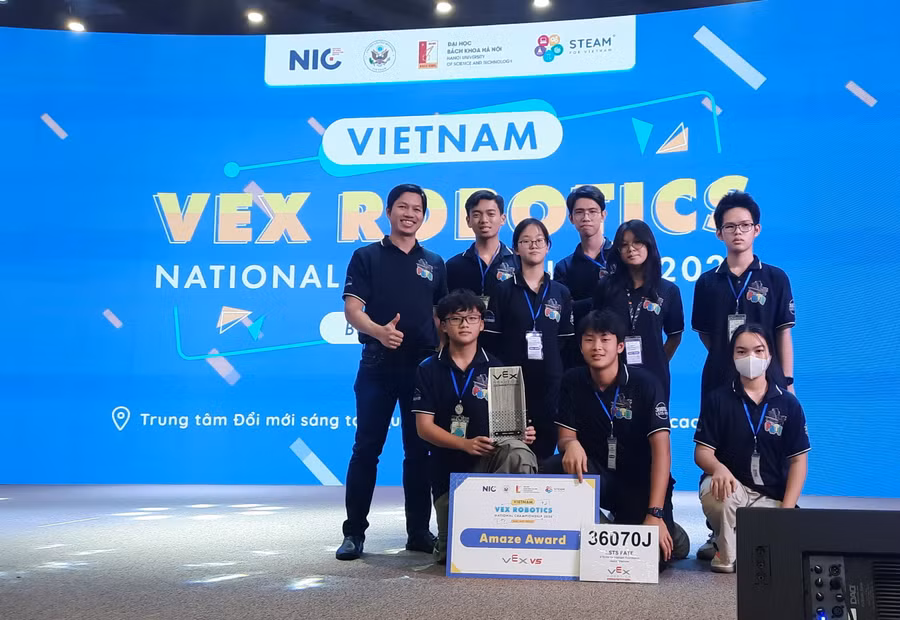 LSTS FATE nhận giải Amaze Award LSTS FATE nhận giải Amaze Award