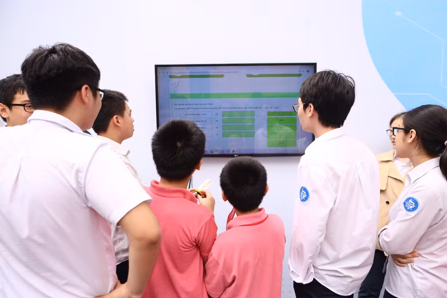 Nội dung học tập trên VioEdu thành công thu hút hàng chục triệu người dùng sau bốn năm ra mắt