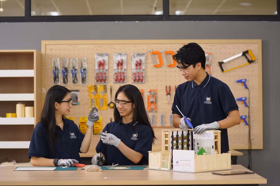 Vinschool là Hệ thống giáo dục có quy mô lớn nhất Việt Nam với 50 cơ sở và hơn 48.000 học sinh.