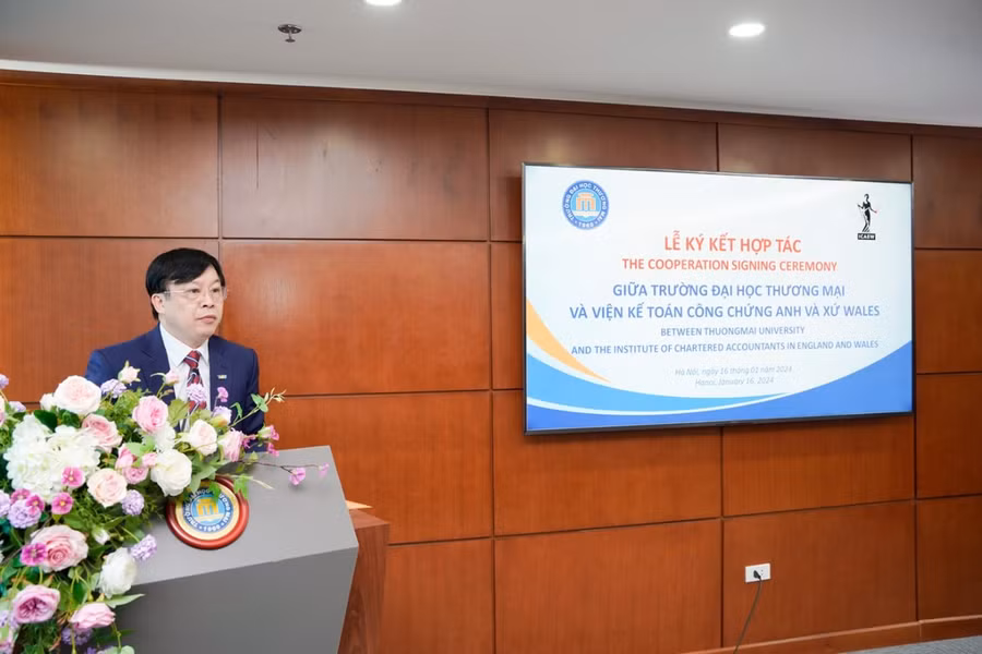 PGS.TS Hà Văn Sự, Phó Hiệu trưởng Trường Đại học Thương mại tại Lễ ký kết