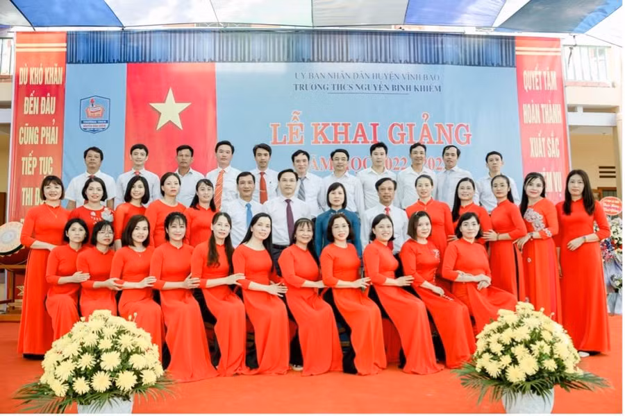 Trường THCS Nguyễn Bỉnh Khiêm - 30 năm một chặng đường