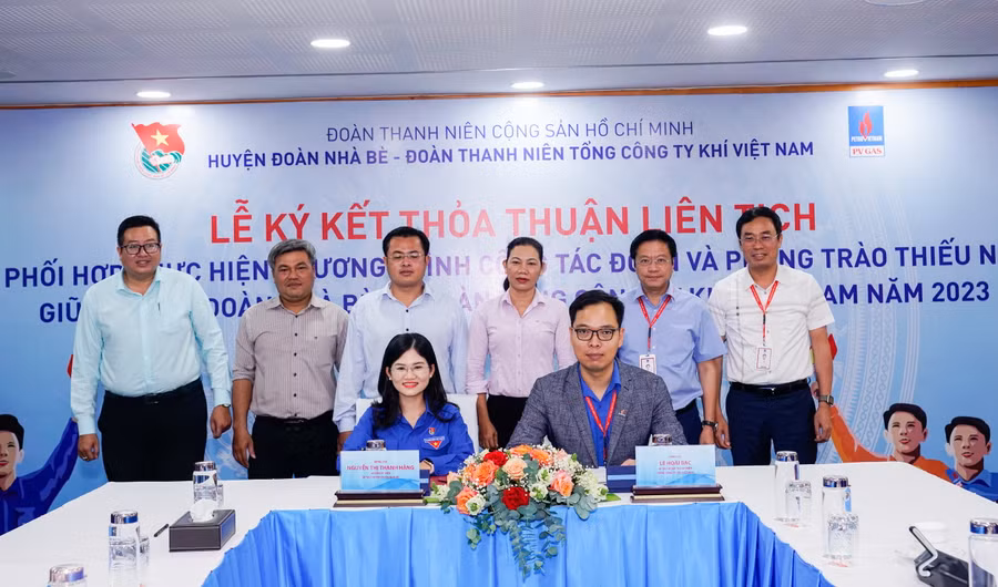 Lễ ký kết thỏa thuận liên tịch giữa Đoàn Thanh niên PV GAS và Huyện đoàn Nhà Bè, Tp.HCM Lễ ký kết thỏa thuận liên tịch giữa Đoàn Thanh niên PV GAS và Huyện đoàn Nhà Bè, Tp.HCM