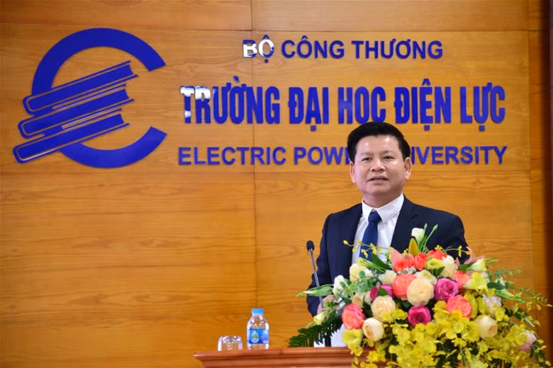 PGS.TS Đinh Văn Châu.