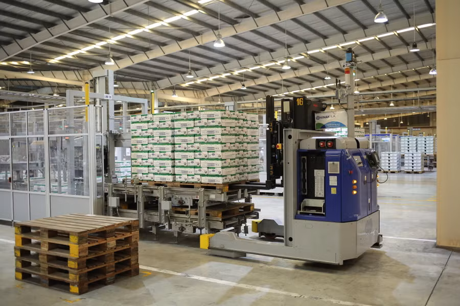 Siêu nhà máy sữa Việt Nam của Vinamilk với công suất 800 triệu lít sữa/năm, giảm phát thải tới 10.000 tấn CO2/năm nhờ các giải pháp công nghệ “xanh” hơn Siêu nhà máy sữa Việt Nam của Vinamilk với công suất 800 triệu lít sữa/năm, giảm phát thải tới 10.000 tấn CO2/năm nhờ các giải pháp công nghệ “xanh” hơn