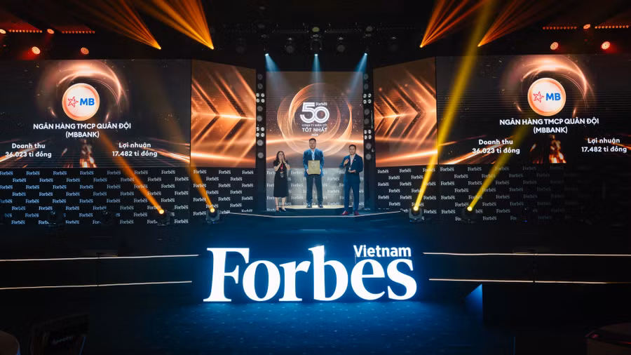 Đây là lần thứ 9 liên tiếp MB có mặt trong Top 50 công ty niêm yết tốt nhất Việt Nam 2022 (Forbes Việt Nam)