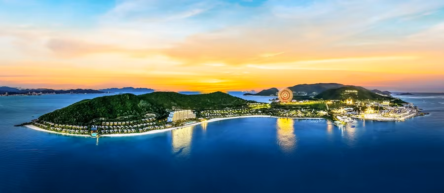 Hệ sinh thái du lịch tất cả trong một trên đảo Hòn Tre. Hệ sinh thái du lịch tất cả trong một trên đảo Hòn Tre.