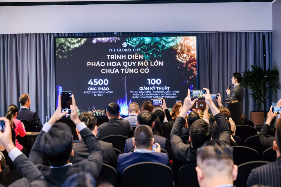 Những thông tin đầu tiên của “Luxury Countdown Party 2024” đã được công bố chiều ngày 18/12/2023.