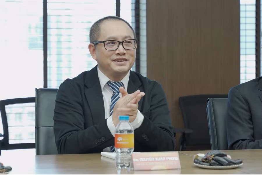 TS. Nguyễn Xuân Phong, Giám đốc điều hành Hệ thống Trường Phổ thông FPT. TS. Nguyễn Xuân Phong, Giám đốc điều hành Hệ thống Trường Phổ thông FPT.