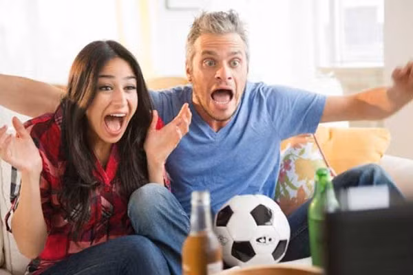 Gia đình - Chị em cao tay bày độc chiêu giữ chồng mùa World Cup (Hình 2).
