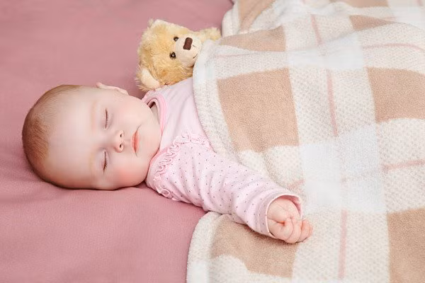Quy tắc “4 ấm 1 lạnh” chăm sóc trẻ ngày đông, bé sẽ không lo bị ốm ảnh 3 quy tac "4 am 1 lanh" cham soc tre ngay dong, be se khong lo bi om - 5