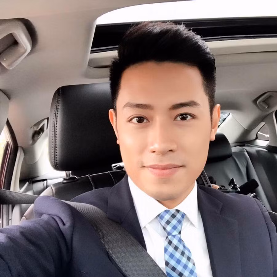 Đốn tim trước nụ cười tỏa nắng của thầy giáo dẫn chương trình VTV kết nối ảnh 8