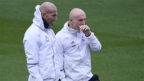Trở lại Real, Zidane sẽ làm việc với ekip nào? ảnh 2