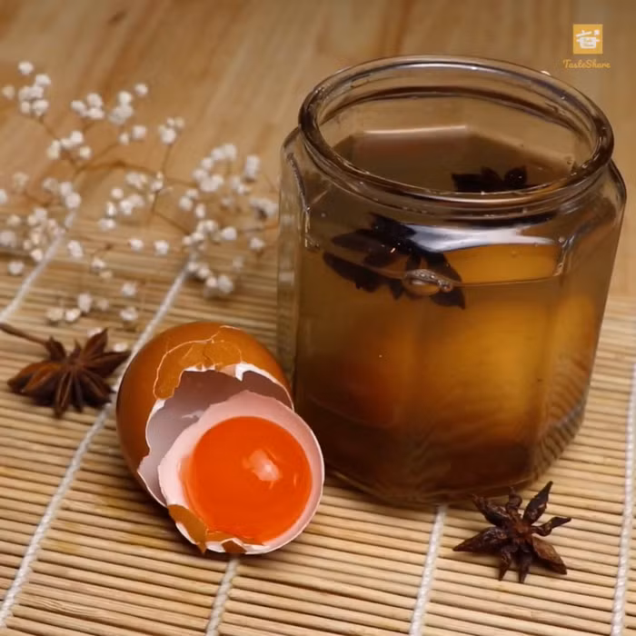 Làm món trứng muối tại nhà siêu đơn giản
