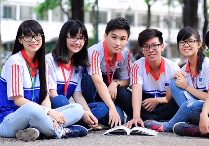 Đề xuất giải pháp nâng cao năng lực tự chủ nhân sự của trường ĐH