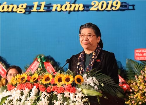 Phó Chủ tịch Thường trực Quốc hội Tòng Thị Phóng phát biểu tại Đại hội - Ảnh: TTXVN