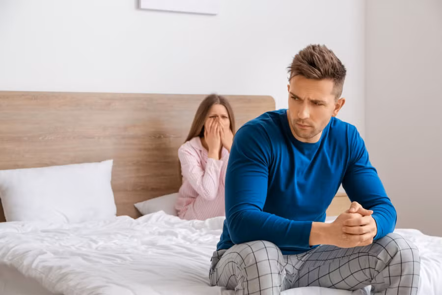 Đôi khi phụ nữ vẫn ở bên người đàn ông không chung thủy, ngay cả khi chồng họ liên tục lừa dối họ. (Ảnh: ITN).