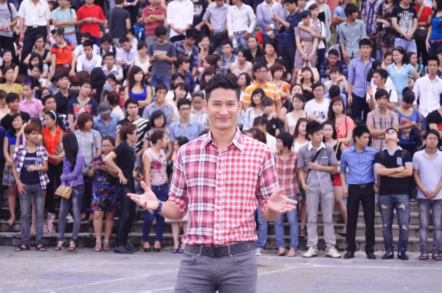 Không ai dễ chịu khi biết mình bị lừa, nhưng nhà sản xuất truyền hình thực tế lại "cao tay" đến mức khiến một số bộ phận khán giả chẳng những chấp nhận bị lừa và còn "hùa theo" họ.