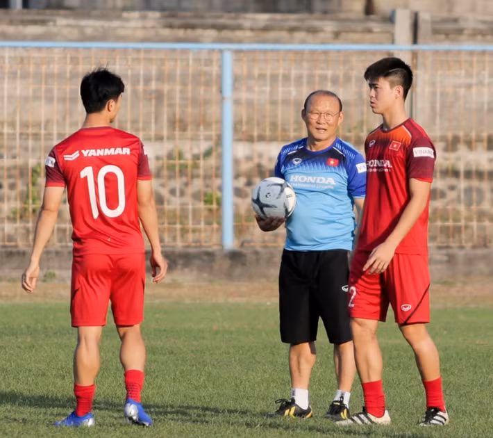 Nhưng xem ra HLV Park Hang Seo cần phải cải thiện nhiều hơn nữa hàng công để niềm vui bớt thấp thỏm hơn
