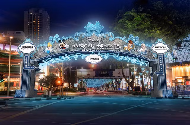  Orchard Road được trang hoàng đẹp đẽ đón năm mới. 