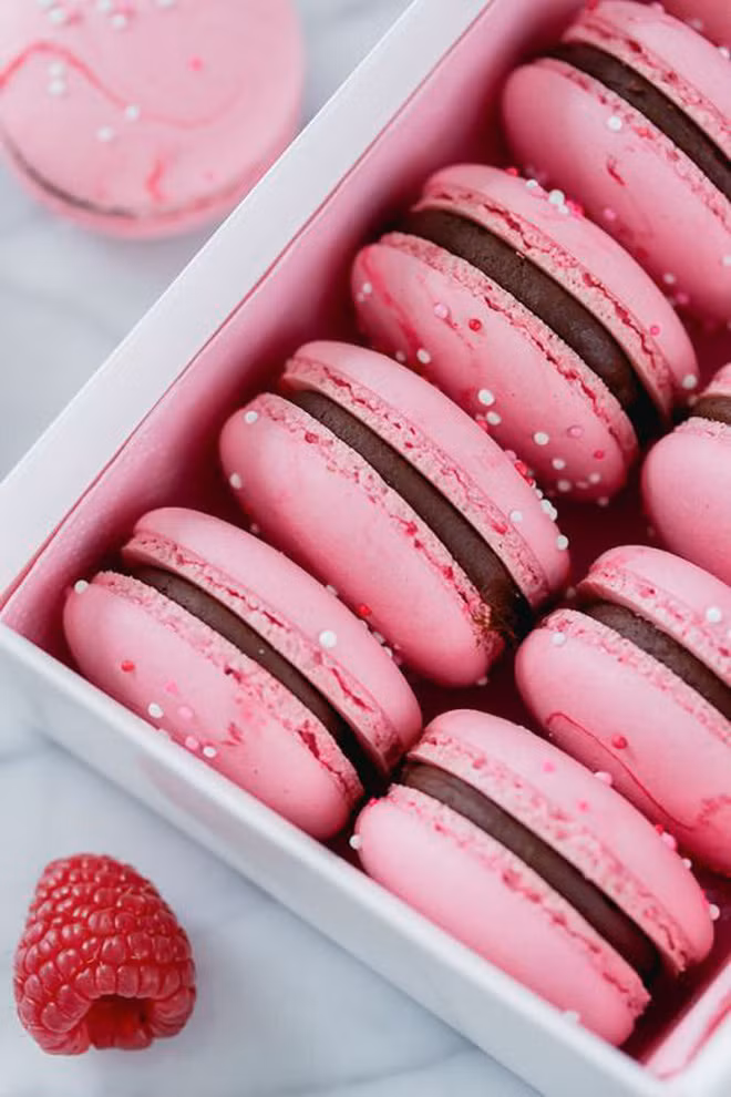 Điều ai cũng thắc mắc bao lâu nay: bánh Macaron có gì mà đắt như thế? - Ảnh 1.
