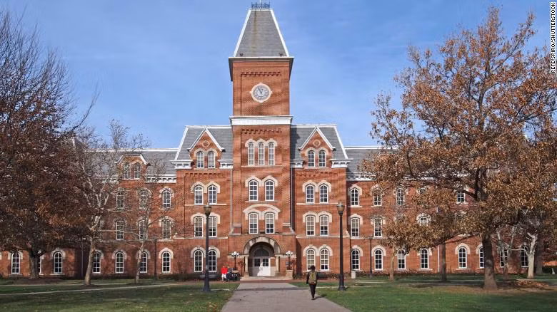 Trường Đại học Tiểu bang Ohio gặp bê bối lớn vì các cáo buộc quấy rối tình dục