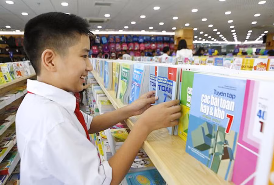 Chủ động cung ứng sách giáo khoa trên mọi vùng miền