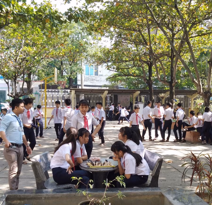 Trường THCS Lê Thánh Tôn (Đà Nẵng) đẩy mạnh các hoạt động ngoại khóa, tạo nhiều sân chơi để giúp HS hình thành và rèn luyện kỹ năng.