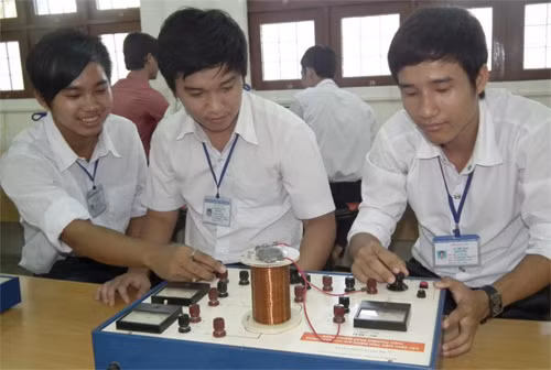 Nhiều cơ hội việc làm trong ngành Điện - Điện tử
