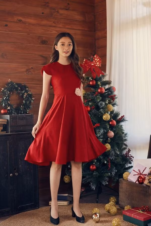 mua giang sinh, day la 4 gam mau trang phuc nang nao cung nen co - 4