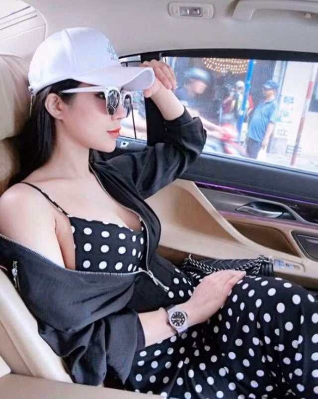 Học cách mặc đẹp từ những bà bầu sành điệu ảnh 14