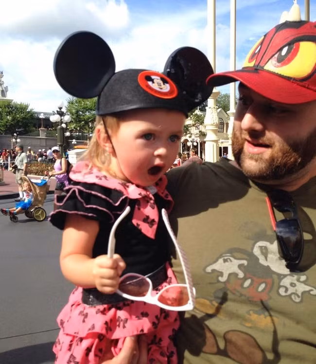 Wow, lâu đài Disney to đẹp quá!