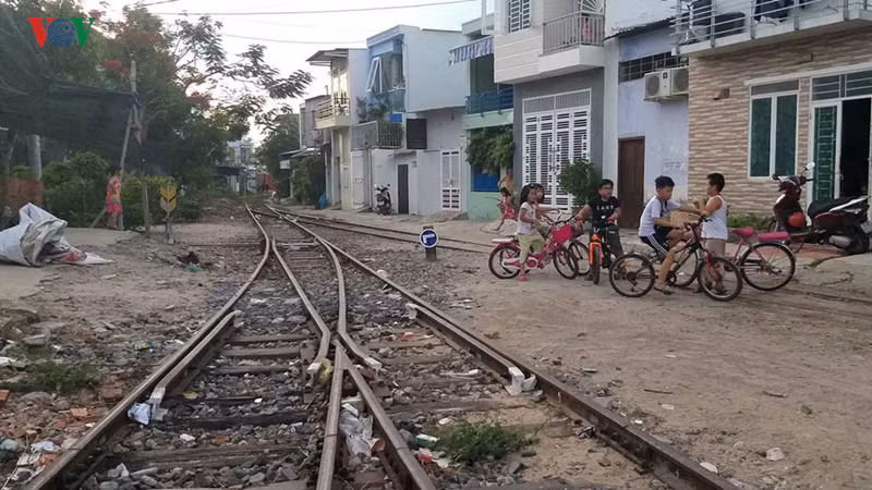khanh hoa de xuat di doi ga nha trang hinh 4