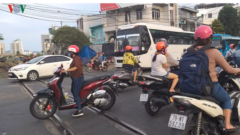 khanh hoa de xuat di doi ga nha trang hinh 3