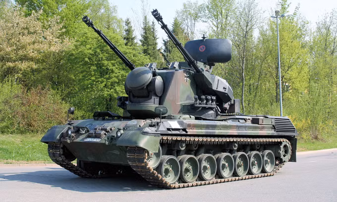 Đức đã viện trợ gần 40 tổ hợp pháo phòng không tự hành Gepard 35mm cho Ukraine Đức đã viện trợ gần 40 tổ hợp pháo phòng không tự hành Gepard 35mm cho Ukraine