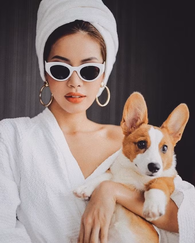 Áo choàng tắm đang là trào lưu trong showbiz Việt ảnh 3
