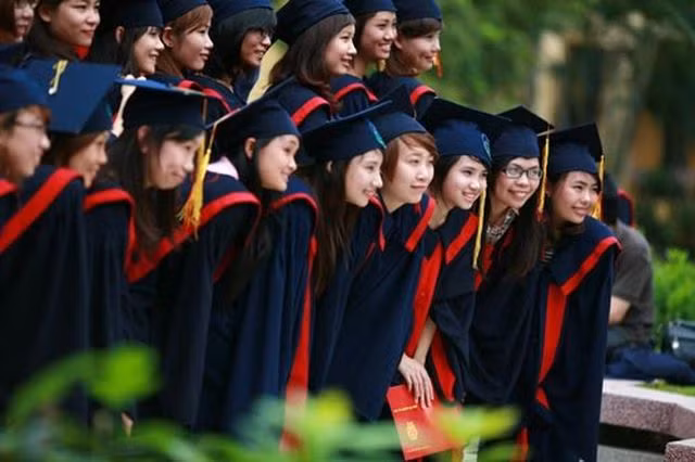 Đề án phấn đấu 100% sinh viên tốt nghiệp đạt chuẩn đầu ra kể cả chuẩn trình độ ngoại ngữ, tin học, kỹ năng mềm để sẵn sàng tham gia vào thị trường lao động. Đề án phấn đấu 100% sinh viên tốt nghiệp đạt chuẩn đầu ra kể cả chuẩn trình độ ngoại ngữ, tin học, kỹ năng mềm để sẵn sàng tham gia vào thị trường lao động.