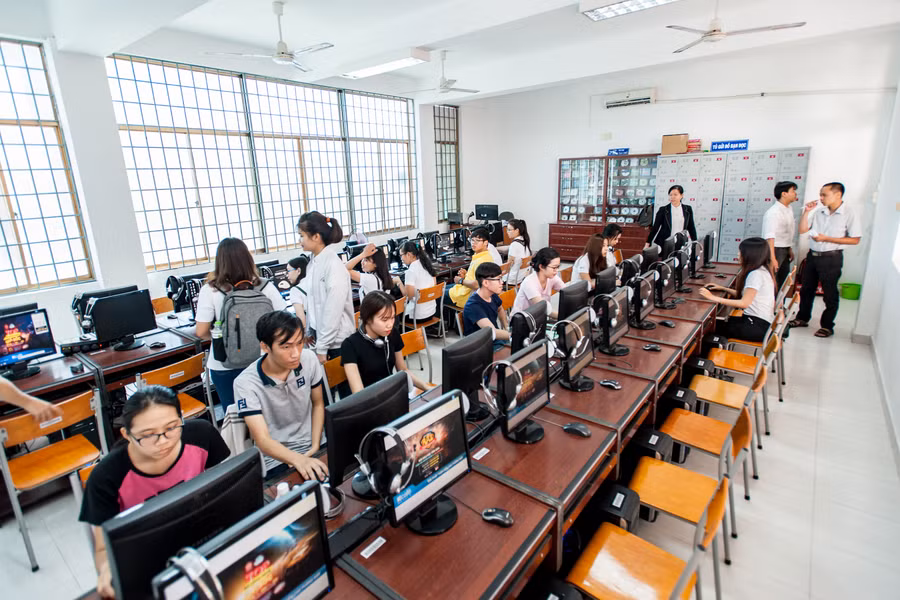 Hội nhập với xu thế thế giới và đào tạo theo dự báo nguồn nhân lục là yếu tố quan trọng để trường NCL phát triển